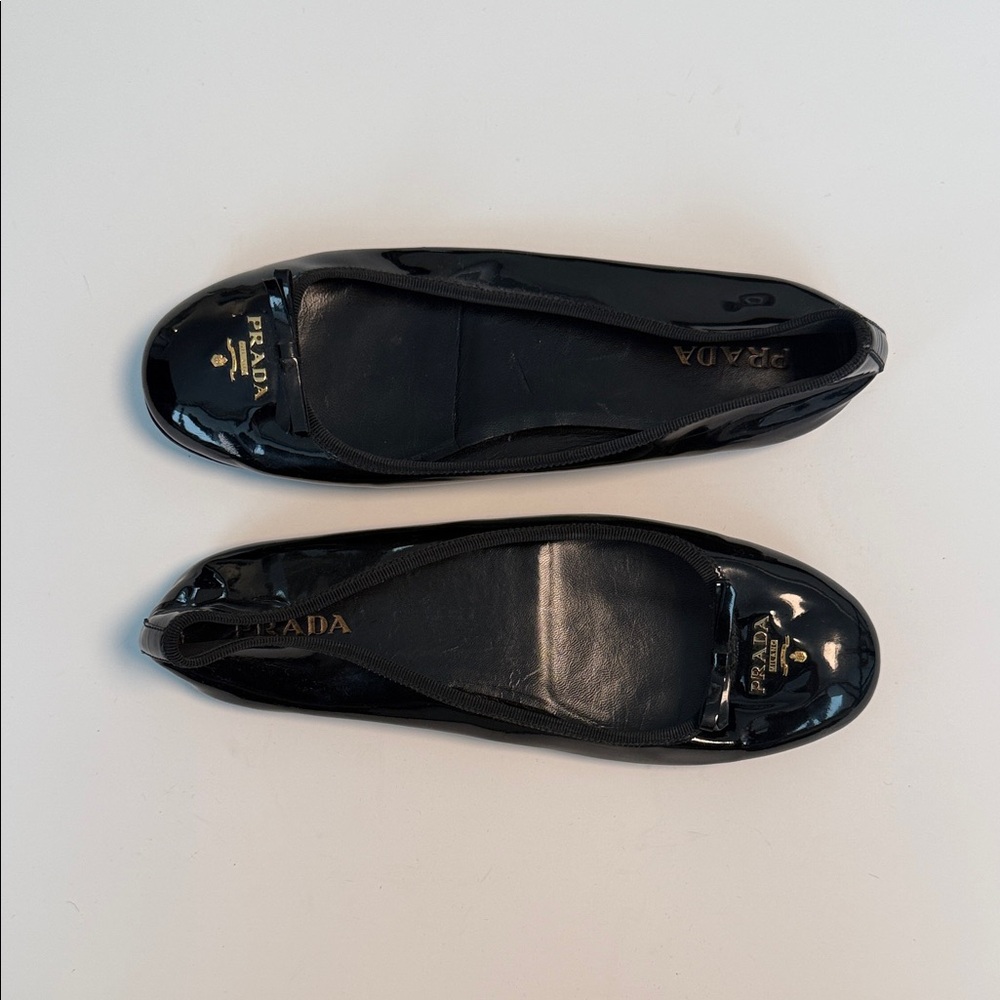 Prada Women's Patent leather Black Ballet Flats